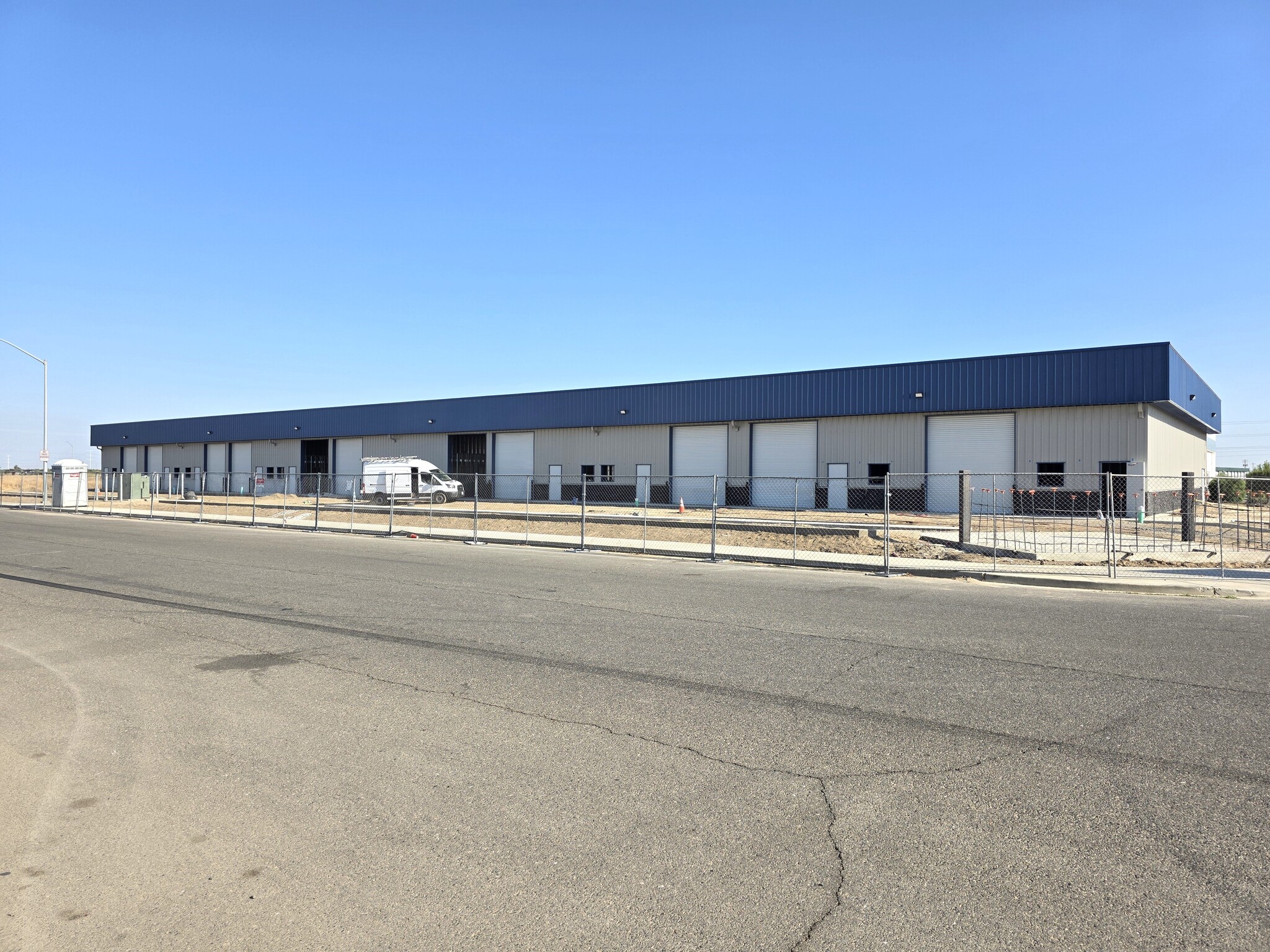 1200 Montclaire Dr, Ceres, CA à louer Photo intérieure– Image 1 sur 9