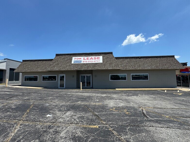 12911 Us-71 Hwy, Grandview, MO à louer - Photo de l’immeuble – Image 2 sur 28