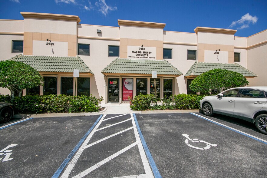 2662-2698 SE Willoughby Blvd, Stuart, FL à vendre - Photo de l’immeuble – Image 1 sur 2
