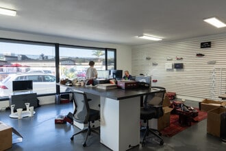 146-152 Calle De Los Molinos, San Clemente, CA à louer Photo intérieure– Image 2 sur 4