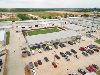 Plus de détails pour 16634 House Hahl Rd, Cypress, TX - Local commercial à vendre