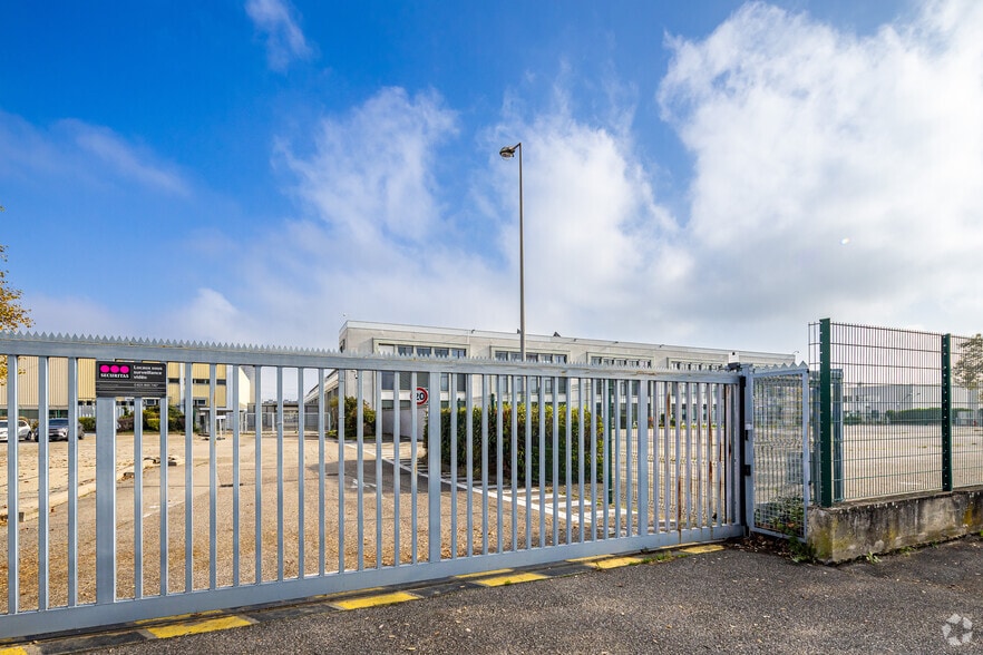 41 Boulevard Marcel Sembat, Vénissieux à louer - Photo de l’immeuble – Image 3 sur 3