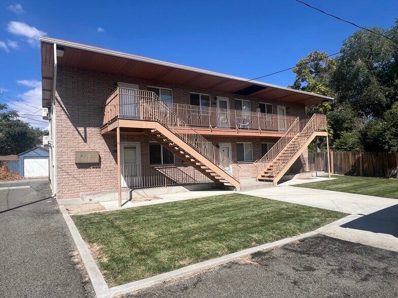 357 Roberts St, Reno, NV à vendre - Photo principale – Image 1 sur 34