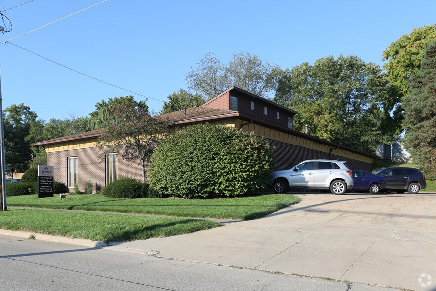 223 N Main St, Rittman, OH à louer - Photo de l’immeuble – Image 2 sur 21