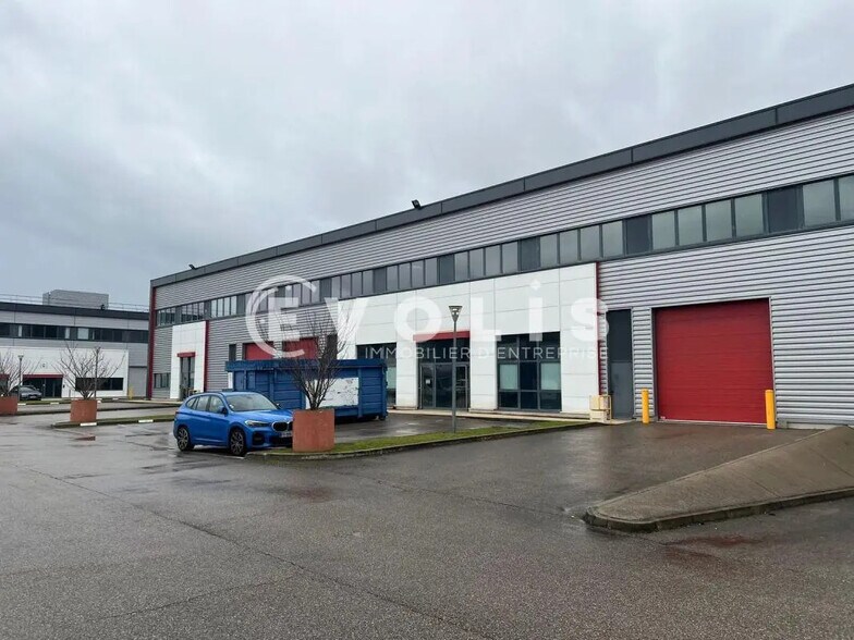 Bureau dans Meyzieu à louer - Photo de l’immeuble – Image 2 sur 19