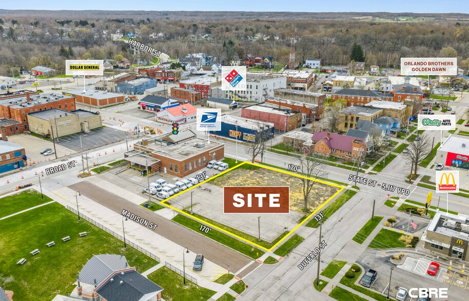 282 State St, Conneaut, OH à vendre - Aérien – Image 3 sur 5
