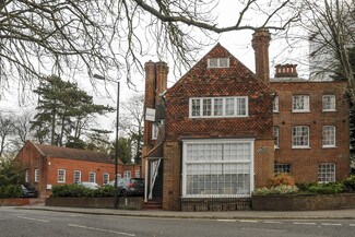 Plus de détails pour High St, Pinner - Bureau à louer