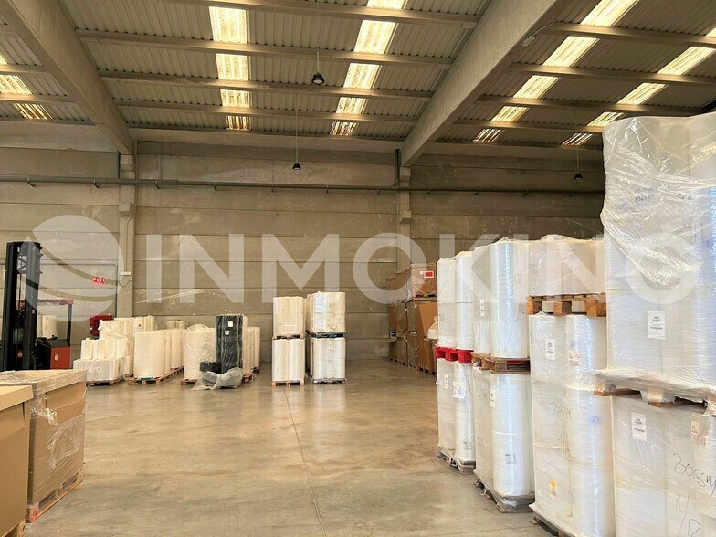 Industriel/Logistique dans Paterna, Valencia à louer - Photo intérieure – Image 2 sur 15
