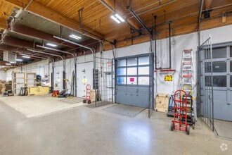 5600-5620 Rue Ferrier, Mt Royal, QC à louer Photo intérieure– Image 1 sur 4
