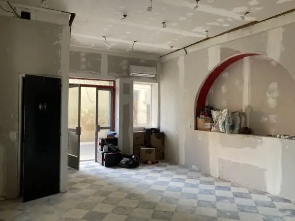 Local d'activités dans Ortaffa à vendre - Photo de l’immeuble – Image 1 sur 4