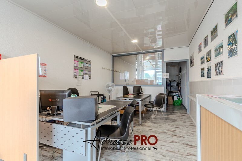 Local commercial dans VILLENAVE-D'ORNON à vendre - Photo intérieure – Image 1 sur 4