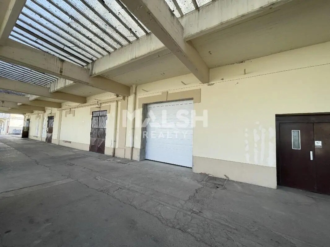 Local d'activités dans Saint-Fons à vendre Photo de l’immeuble– Image 1 sur 13