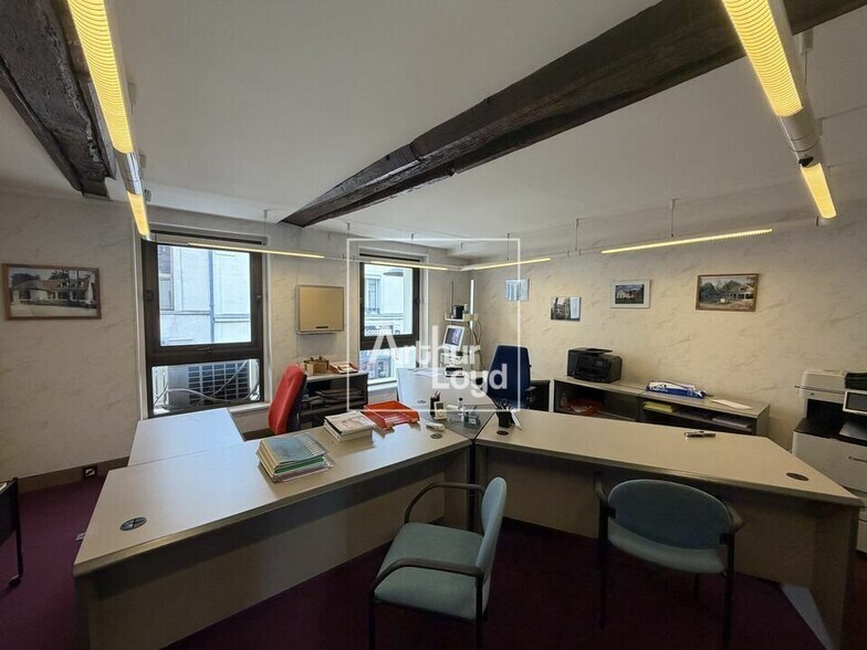 Bureau dans Melun à louer - Photo intérieure – Image 1 sur 3