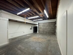 11019-11023 Glenoaks Blvd, Pacoima, CA à louer Photo intérieure– Image 1 sur 3