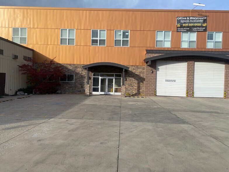 10520 S 700 E, Sandy, UT à louer - Photo de l’immeuble – Image 2 sur 24