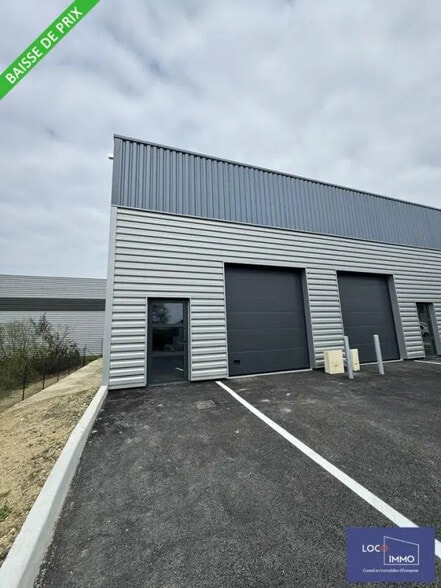 Local d'activités dans Bassens à vendre - Photo de l’immeuble – Image 1 sur 9