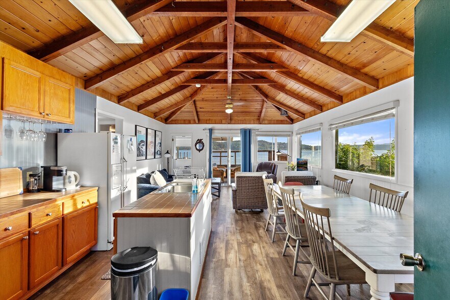 15781 NE North Shore Rd, Tahuya, WA à vendre - Photo de l’immeuble – Image 3 sur 49