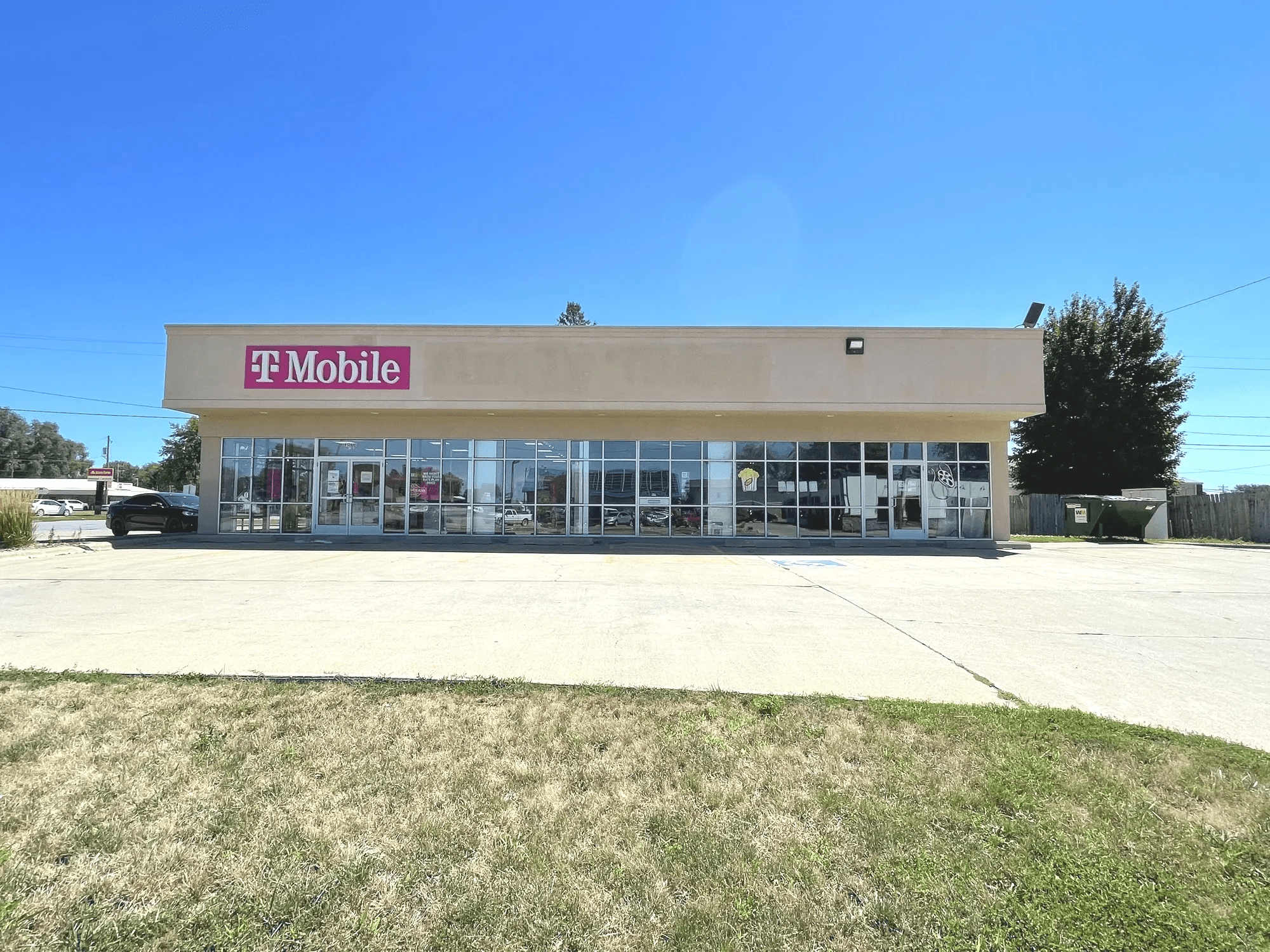 812 A Ave, Oskaloosa, IA à louer Photo de l’immeuble– Image 1 sur 5