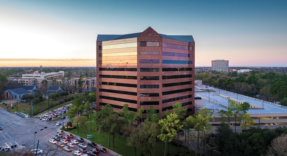 777 N Eldridge Pky, Houston, TX à louer - Photo de l’immeuble – Image 1 sur 20