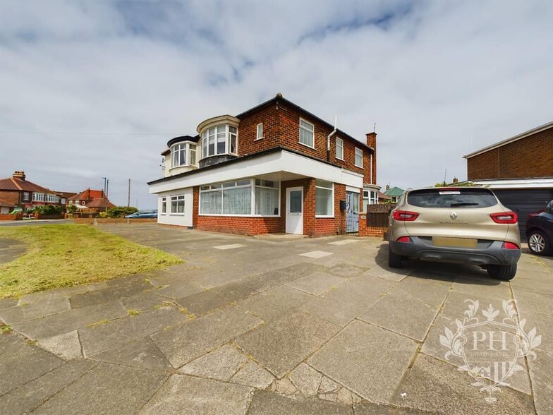 145 Oak Rd, Redcar à vendre - Photo principale – Image 1 sur 9
