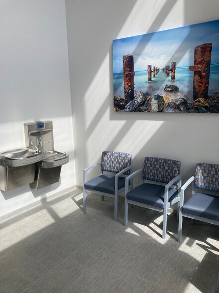 6637 Gunn Hwy, Tampa, FL à vendre - Photo de l’immeuble – Image 2 sur 27