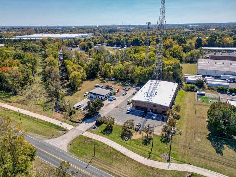 3101 & 3109 Westinghouse Blvd portefeuille de 2 biens à vendre sur LoopNet.fr - Photo de l’immeuble – Image 3 sur 14