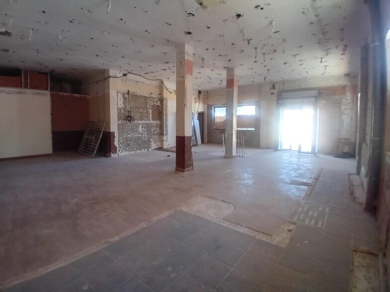 Local commercial dans El Ejido, Almería à louer - Photo de l’immeuble – Image 1 sur 4