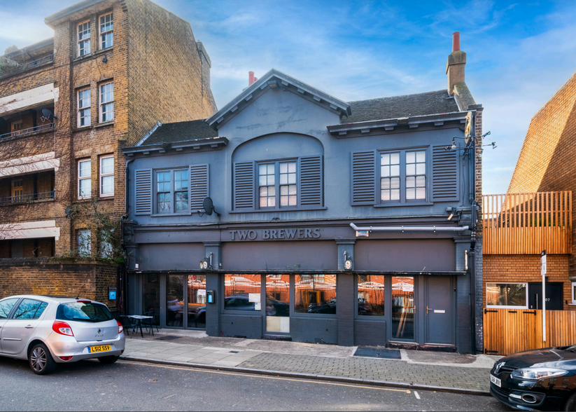 109-110 Roman Way, Londres à vendre - Photo de l’immeuble – Image 1 sur 2