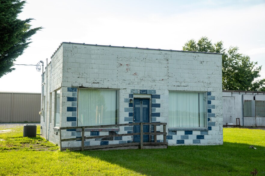 17032 N Main St, Bridgeville, DE à louer - Photo de l’immeuble – Image 1 sur 3