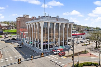 Plus de détails pour 421 W Broadway, Council Bluffs, IA - Bureau à louer