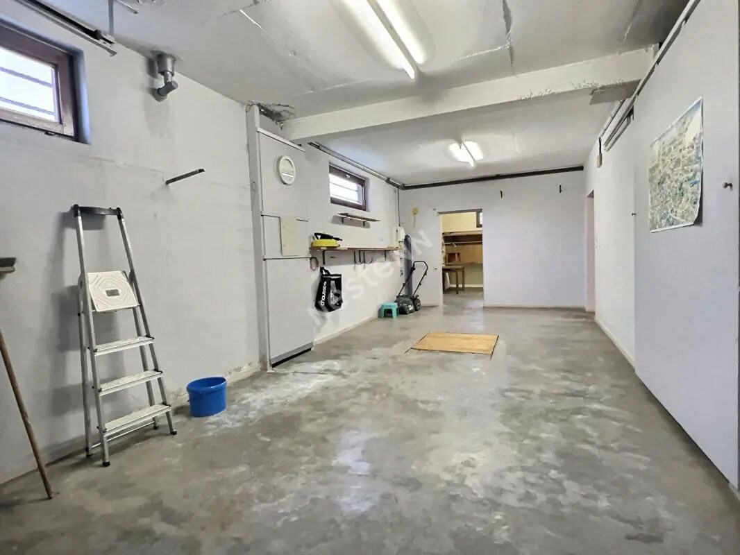 Local d'activités dans Saint-Avold à vendre Photo de l’immeuble– Image 1 sur 18