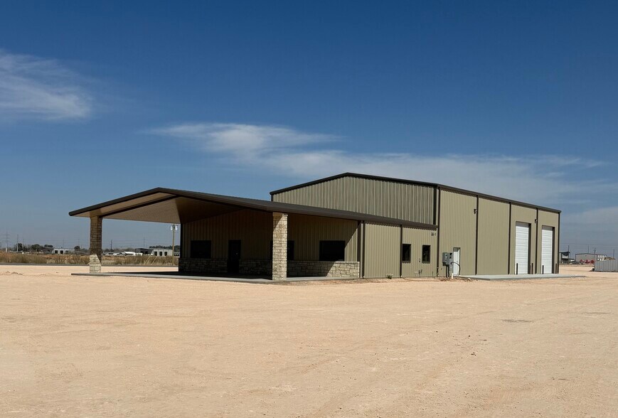 2812 EAST COUNTY RD 147 rd, Midland, TX à louer - Photo principale – Image 1 sur 6