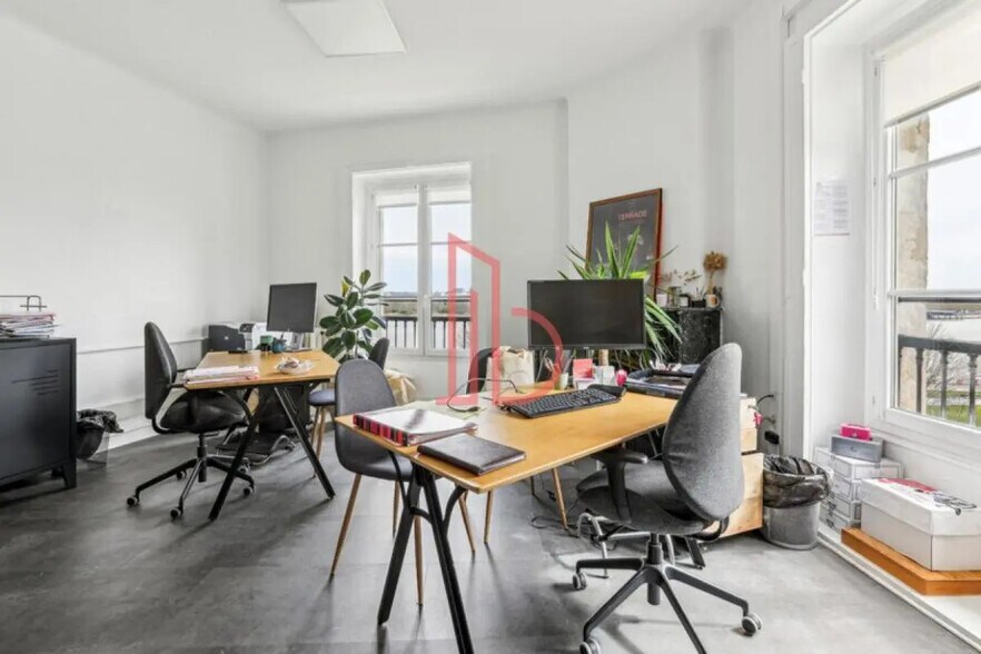 Bureau dans Bordeaux à louer - Photo de l’immeuble – Image 1 sur 9