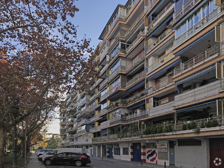 Avenida de la O.N.U., 23, Móstoles, Madrid à louer - Photo de l’immeuble – Image 2 sur 2