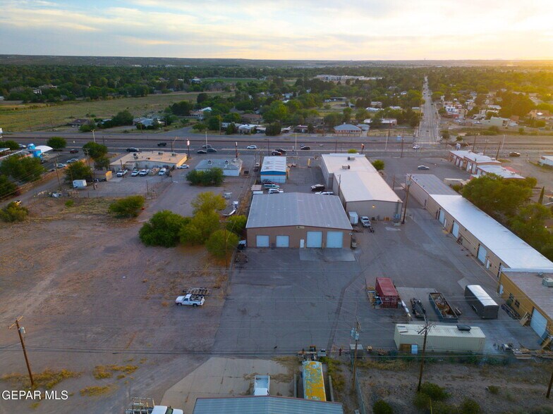 5368 Doniphan Dr, El Paso, TX à vendre - Photo de l’immeuble – Image 1 sur 74