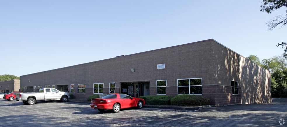 16301-16321 Westwoods Business Park Dr, Ellisville, MO à louer - Photo principale – Image 3 sur 9