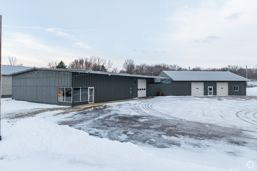 14177 US Highway 12 SW, Cokato, MN à vendre - Photo principale – Image 1 sur 2