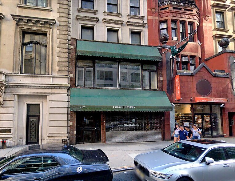 34 W 56th St, New York, NY à louer - Photo de l’immeuble – Image 1 sur 10