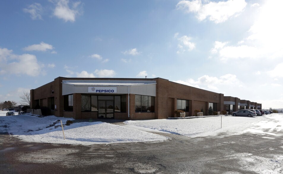 1185 Franklin Blvd, Cambridge, ON à louer - Photo principale – Image 1 sur 3
