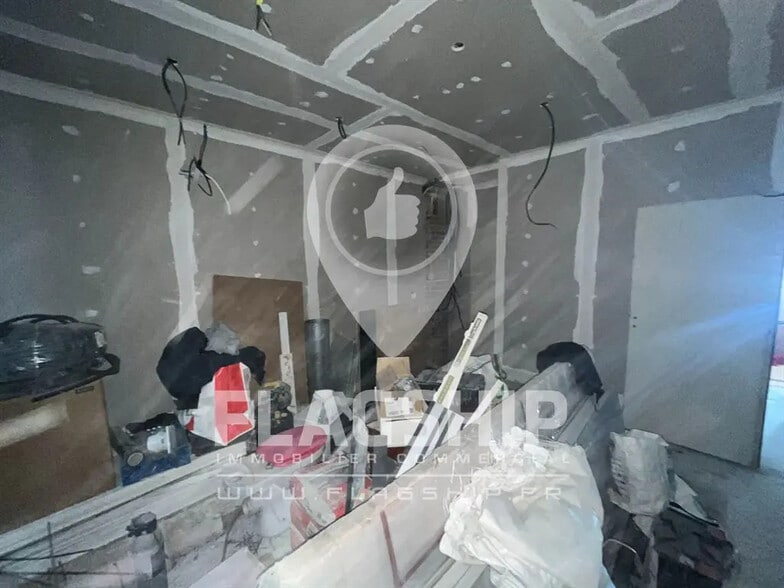 Local commercial dans Paris à louer - Photo intérieure – Image 2 sur 4