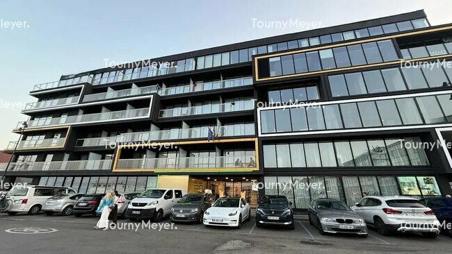 Plus de détails pour Bureau à louer