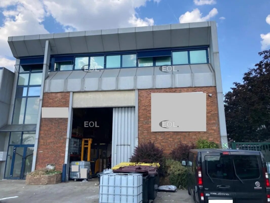 Local d'activités dans Boissy-Saint-Léger à vendre Photo de l’immeuble– Image 1 sur 15