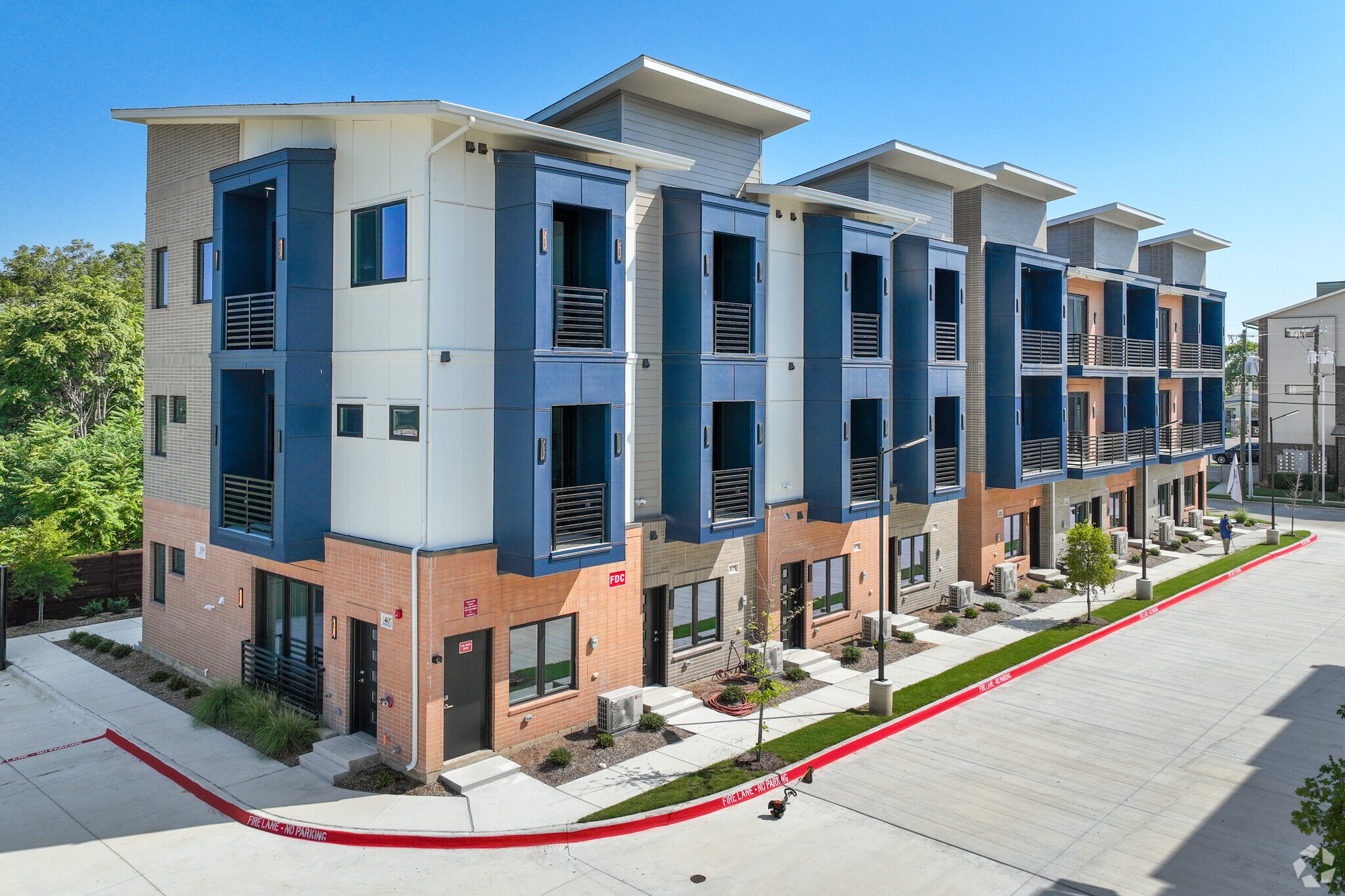 123 Merritt St, Fort Worth, TX à vendre Photo principale– Image 1 sur 25