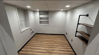 2837 Lathrop Ave, Racine, WI à louer Photo intérieure– Image 2 sur 8