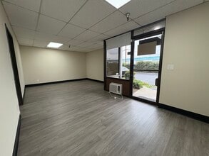 1020 N Batavia St, Orange, CA à louer Photo intérieure– Image 2 sur 6