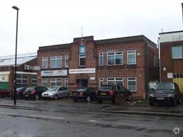 175 Bilton Rd, Greenford à vendre - Photo de l’immeuble – Image 2 sur 2