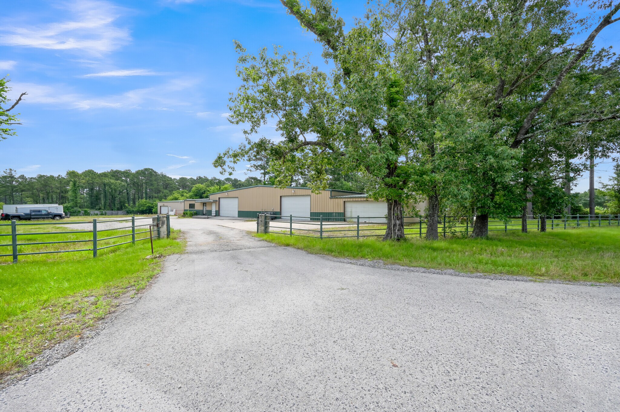 2745 Interstate 45 S, New Waverly, TX à louer Photo de l’immeuble– Image 1 sur 65