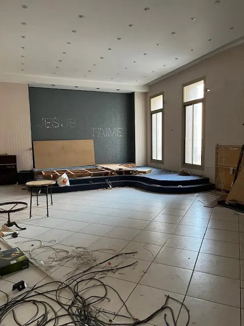 Plus de détails pour Bureau à vendre