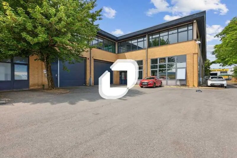 7-9 Rue Jean Prouvé, Villejuif à louer - Photo de l’immeuble – Image 2 sur 17