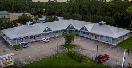 17218 Toledo Blade Blvd, Port Charlotte, FL à louer Photo intérieure– Image 1 sur 1